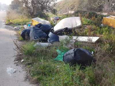 Lama Balice, il parco naturale diventato una discarica a cielo aperto